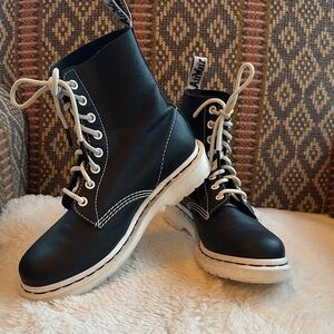Dr. Martens | 1460 Pascal Leather Boots | women’s 8